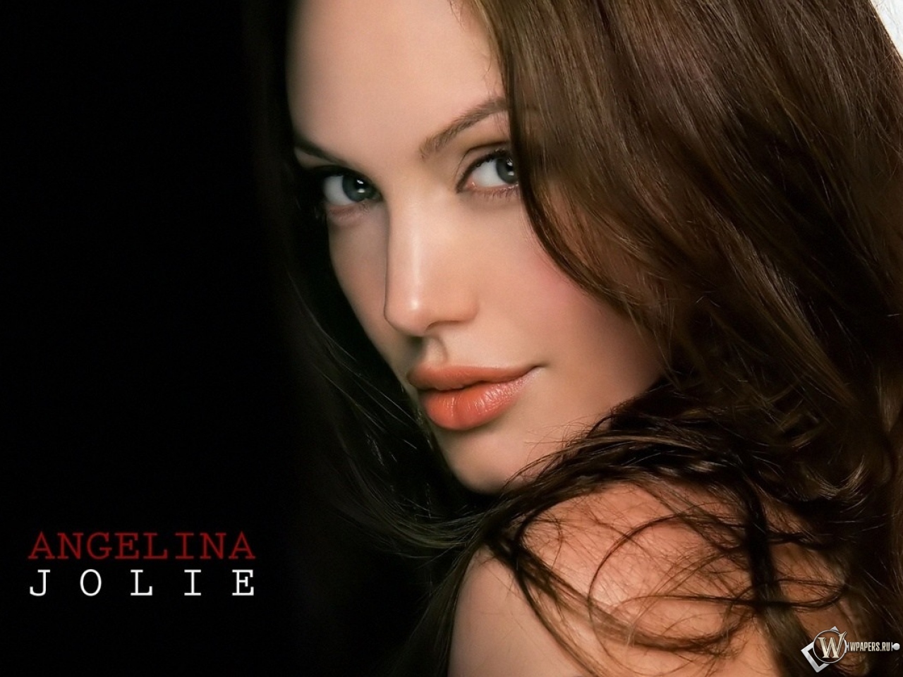 Angelina Jolie 1280x960