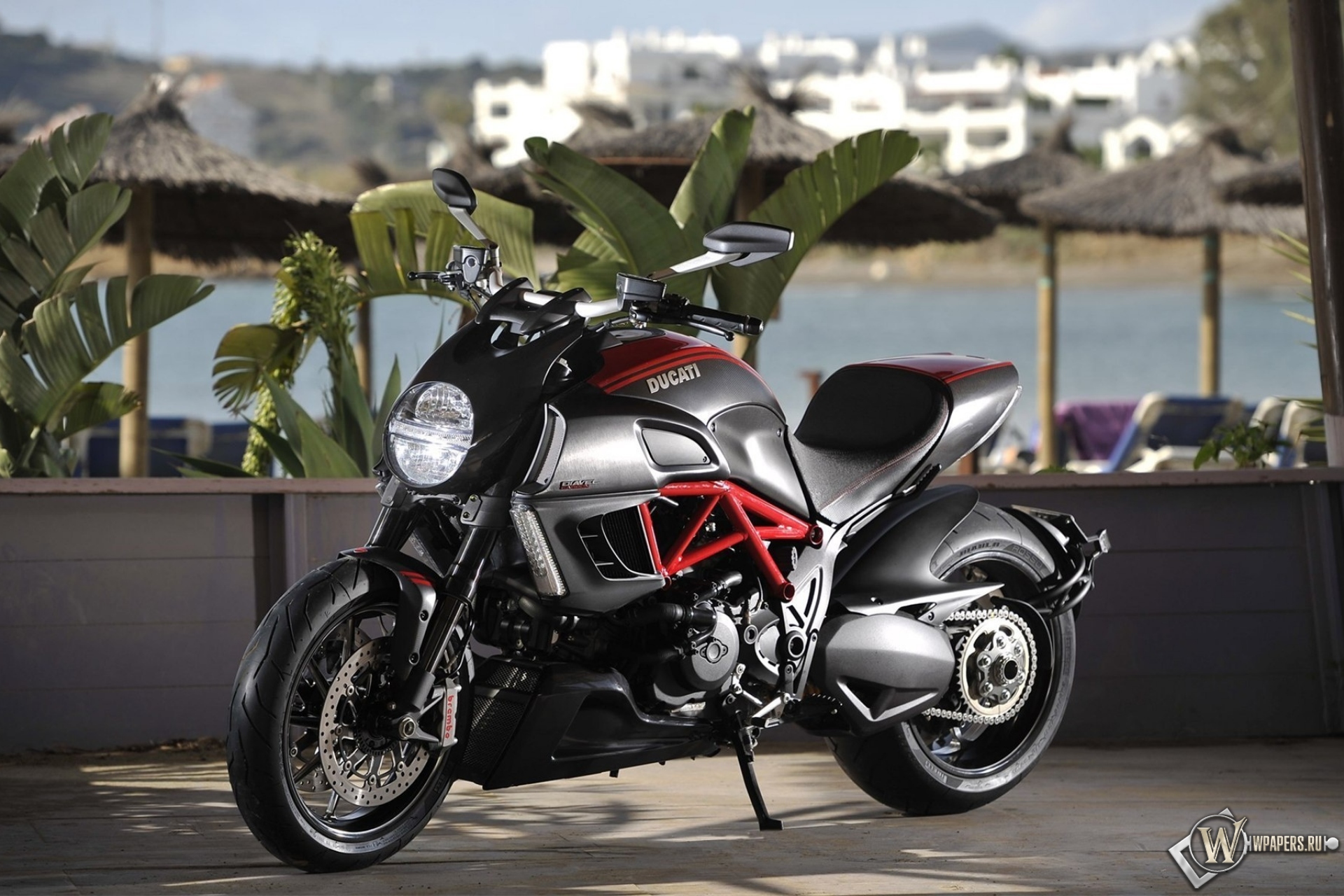 Мотоцикл Ducati 1920x1280