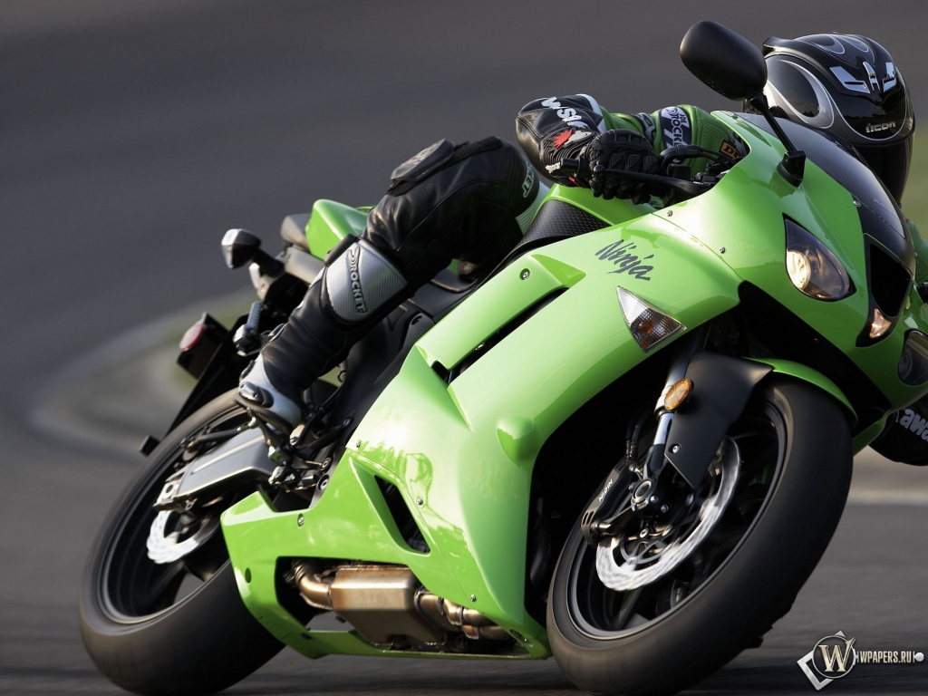 Kawasaki Ninja ZX6R 1024x768