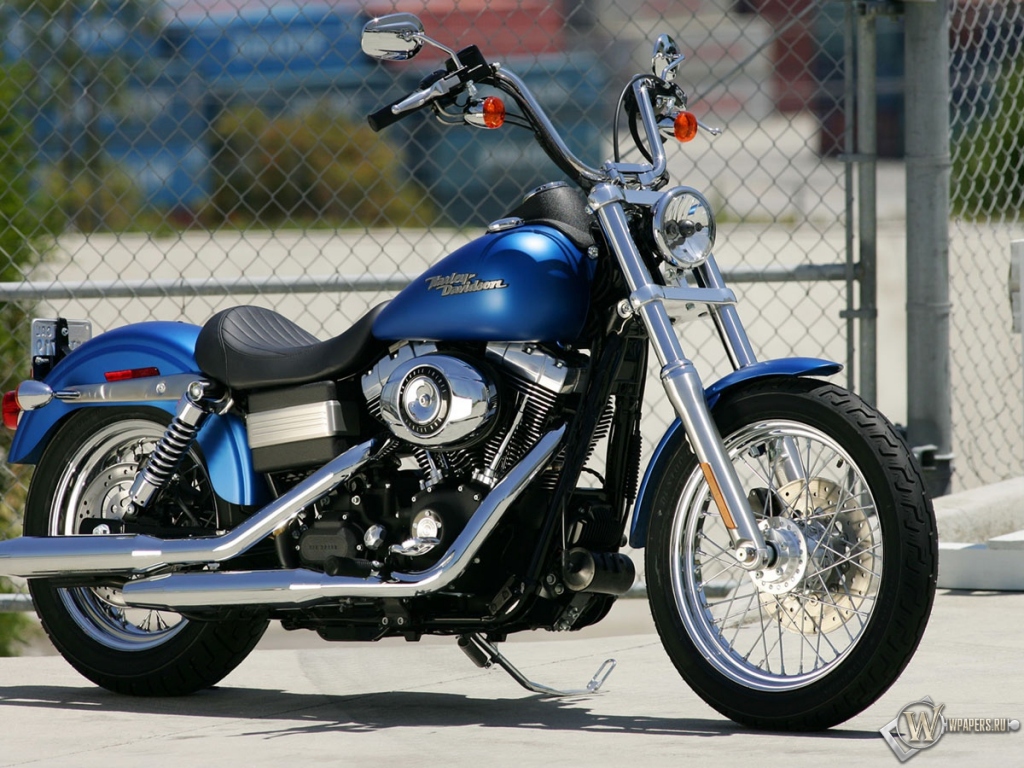 Harley-Davidson FXD 1024x768