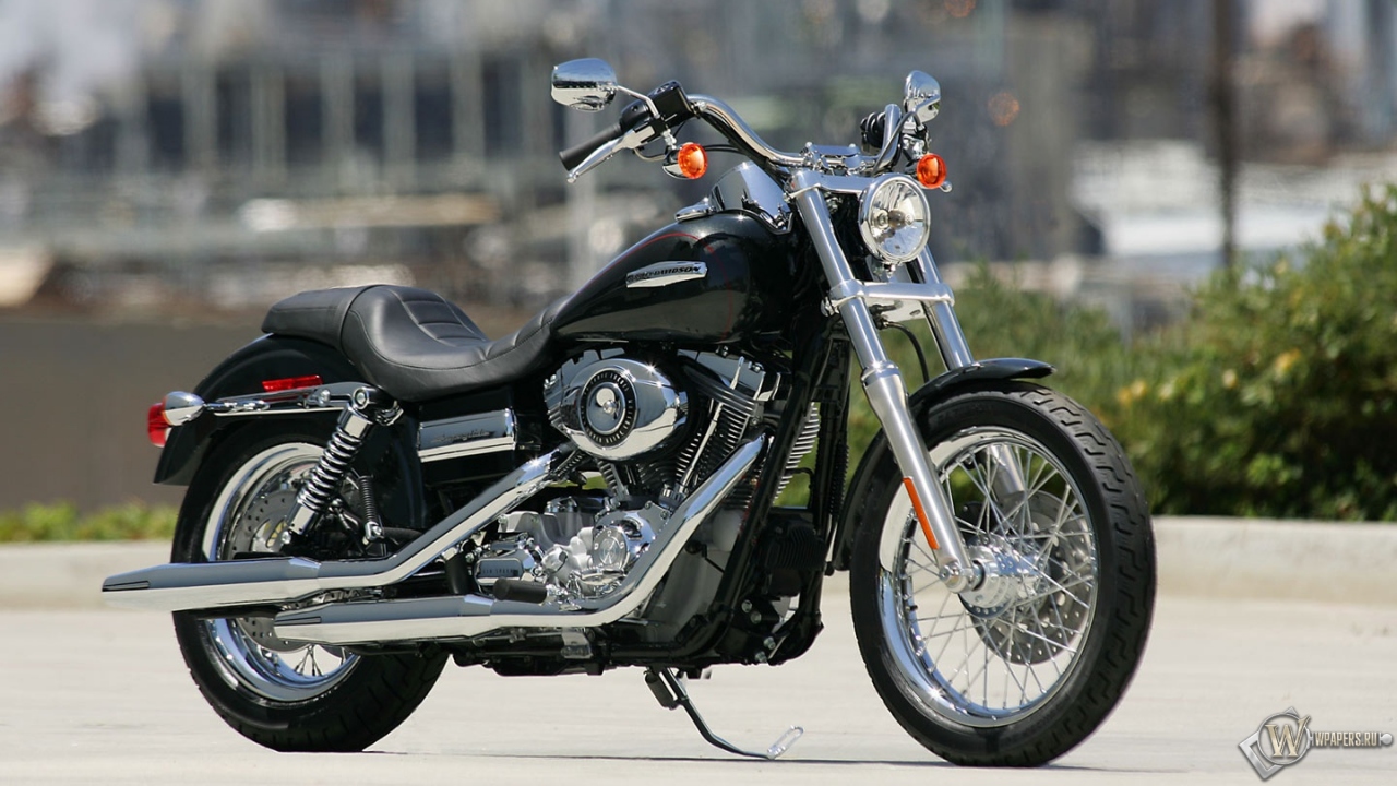Harley-Davidson Dyna 1280x720