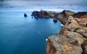 Обои Скалы у океана: Океан, Скалы, Португалия, Природа