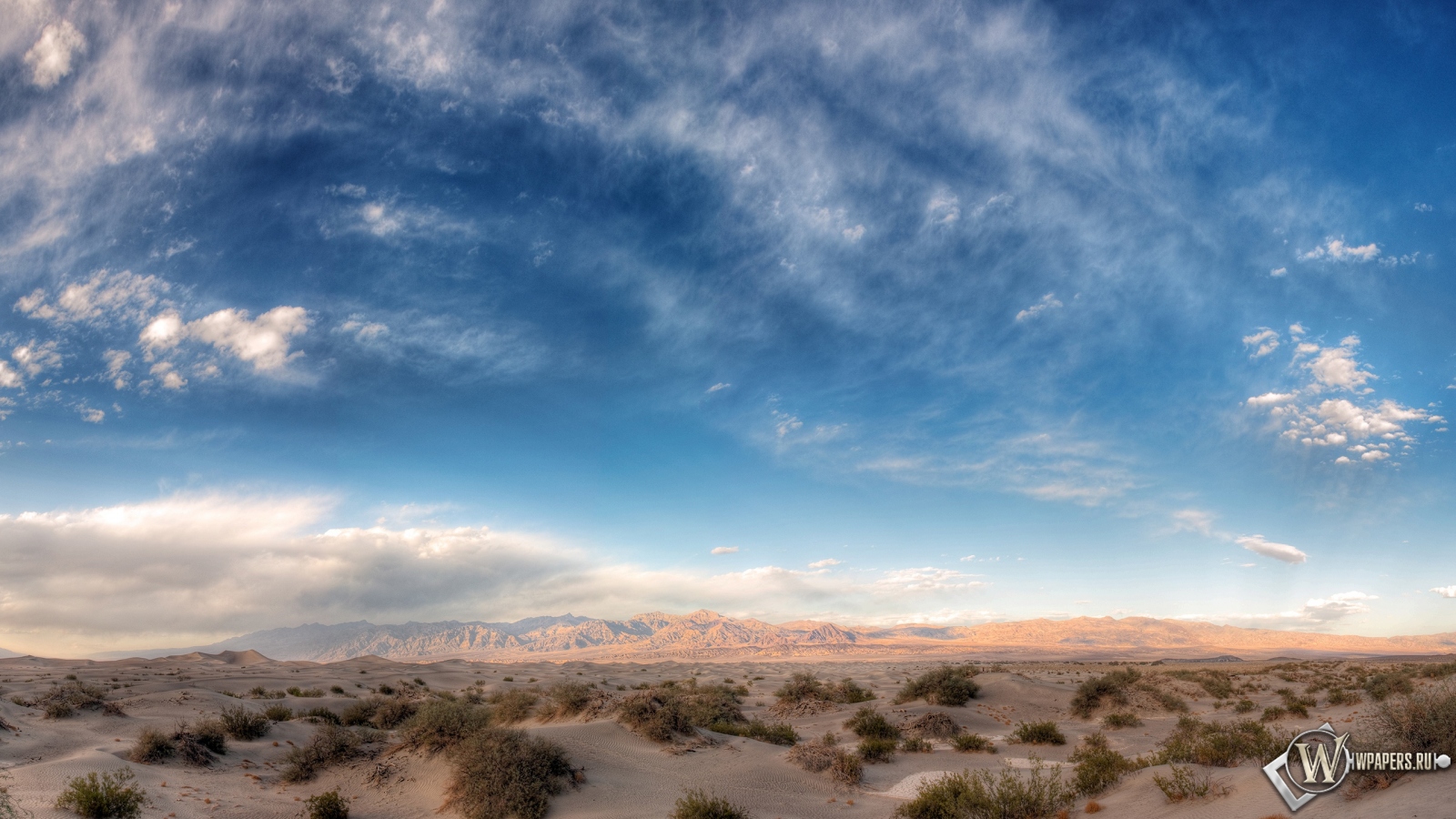 Небо над пустыней 1600x900