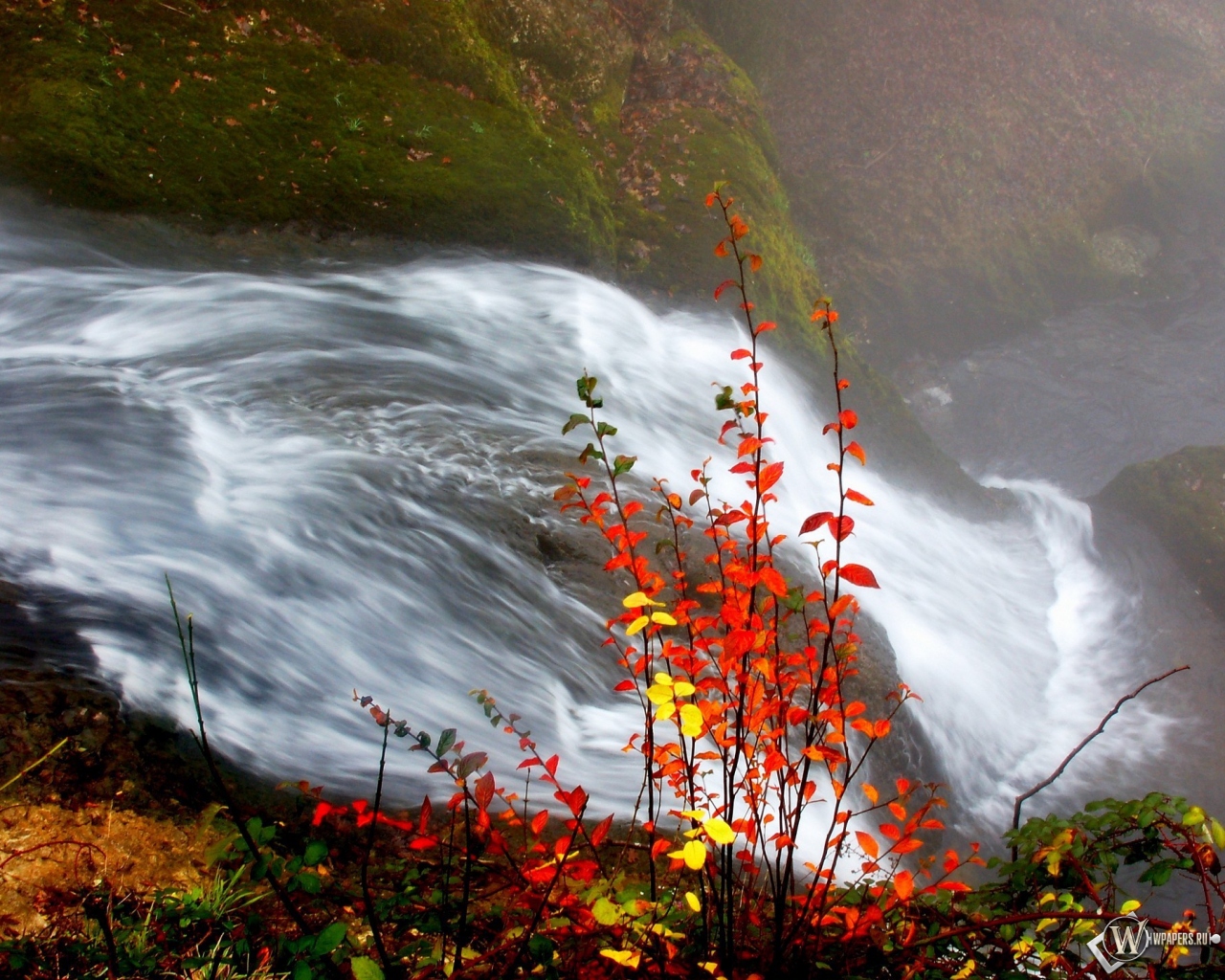 Осенний водопад 1280x1024