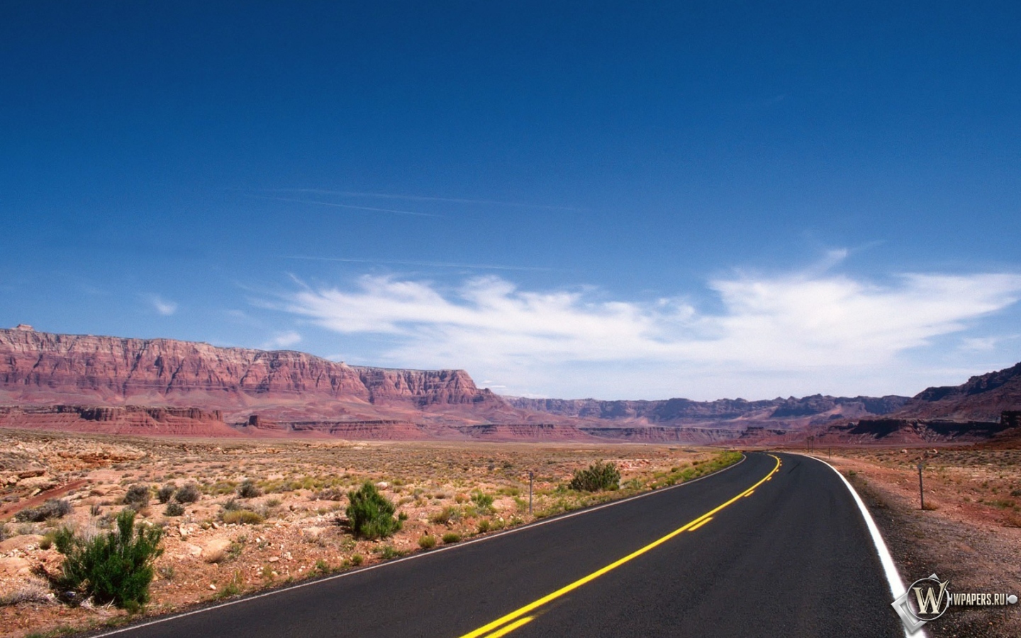 Дорога в пустыне 1440x900