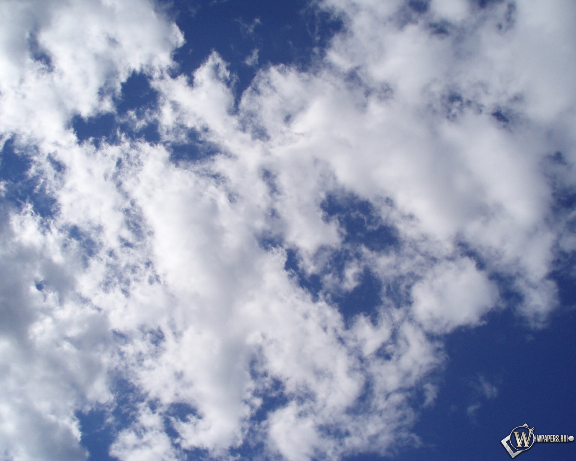 Облака на небе 1920x1536
