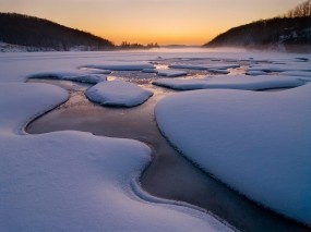 Обои Русский север: Зима, Снег, Туман, Ручей, Природа