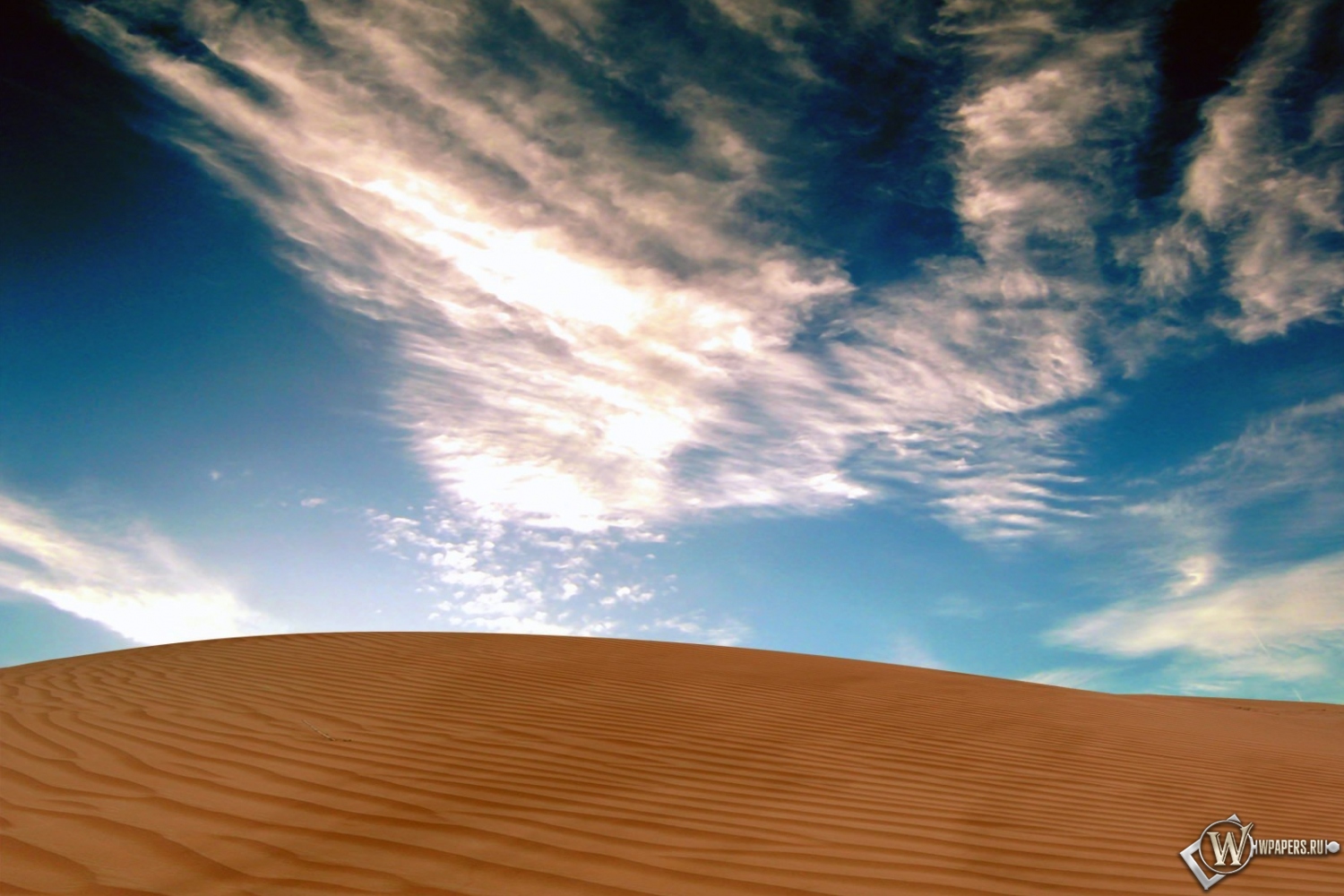 Небо над пустыней 1500x1000