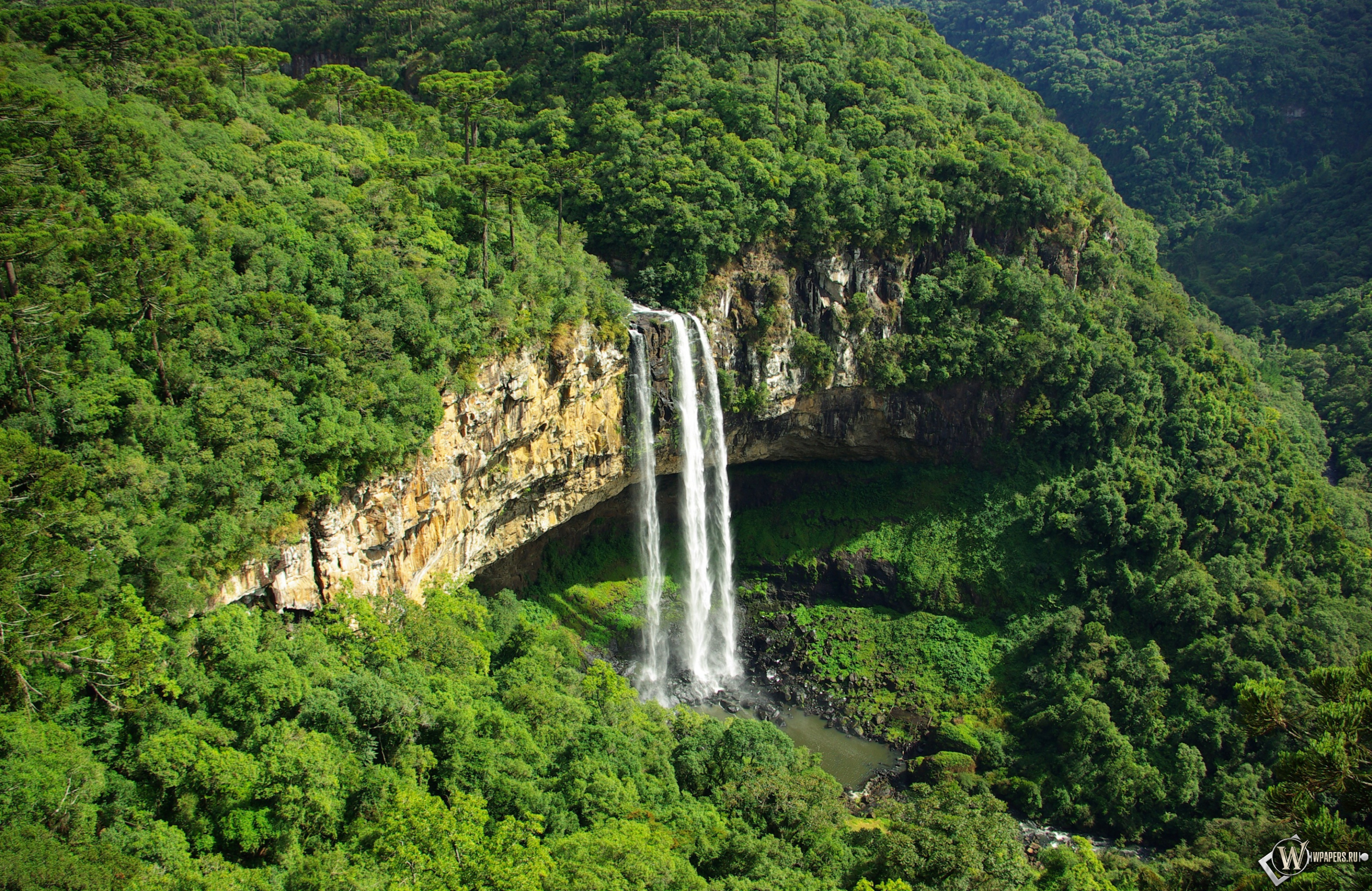 Caracol Falls 3024x1964