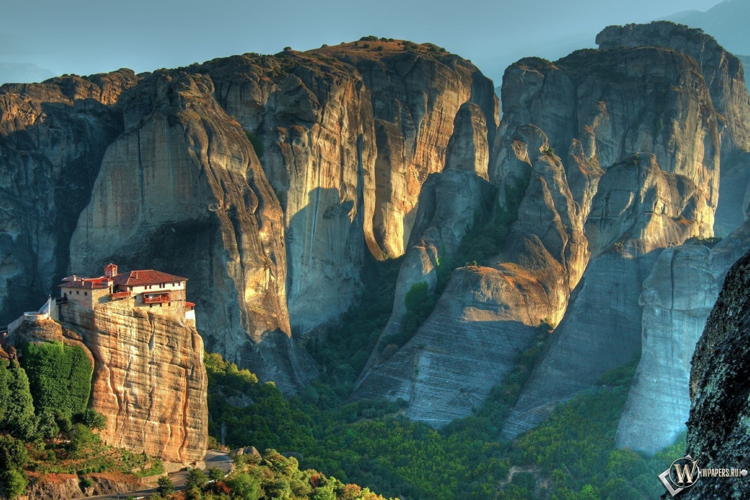 Монастырь в Метеоре Греция 1500x1000