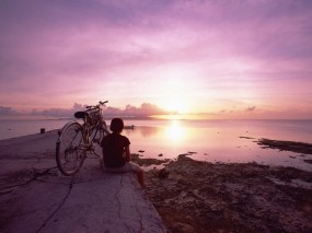 Обои Девушка с велосипедом: Море, Девушка, Закат, Небо, Велосипед, Природа
