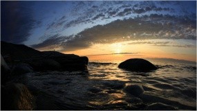 Каменистый берег Байкала