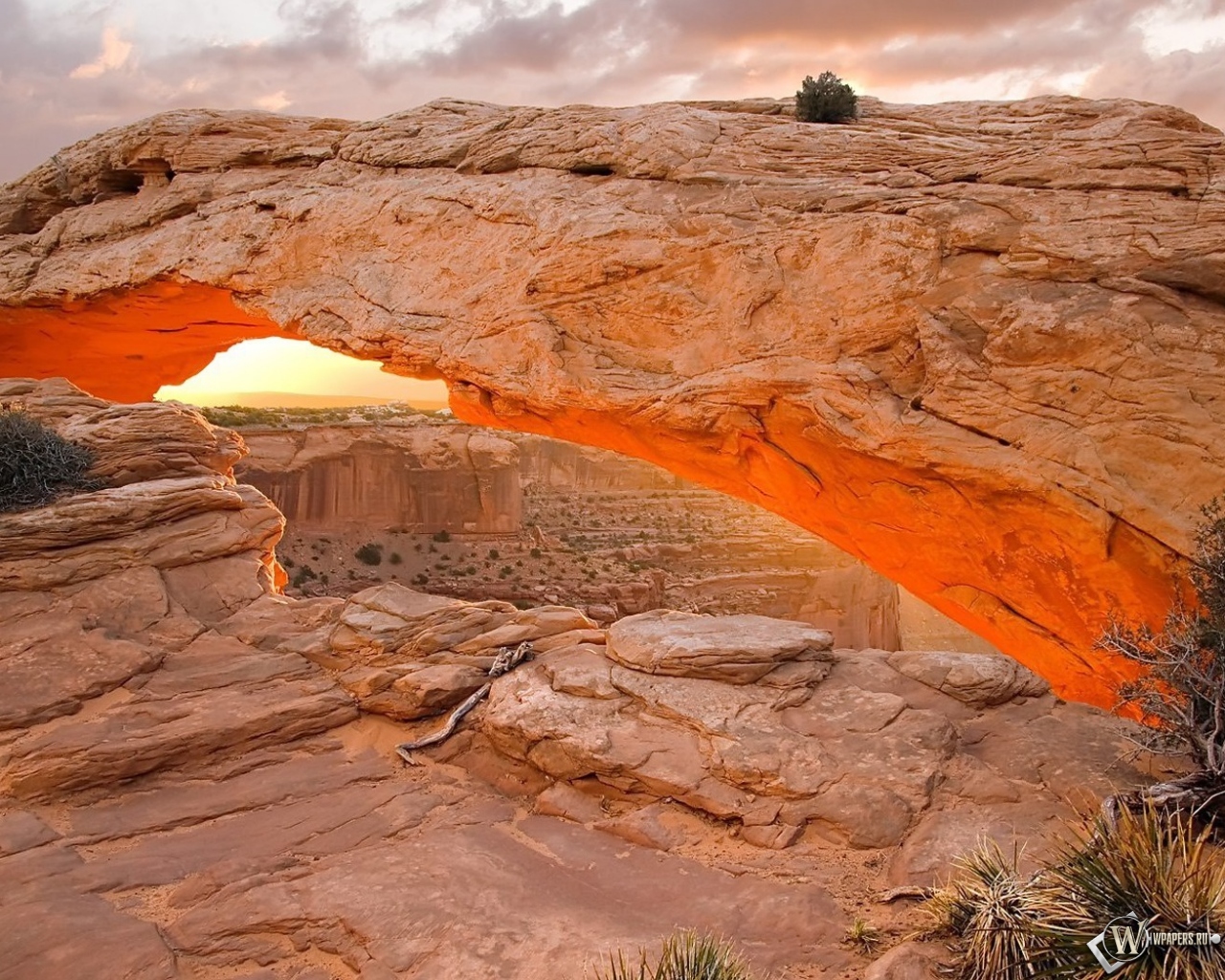 Mesa Arch – Canyonlands National Park 1280x1024