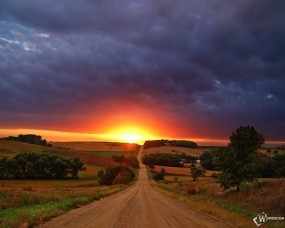 Обои Дорога к солнцу: Закат, Путь к солнцу, Тучи, Горизонт, Прочие пейзажи