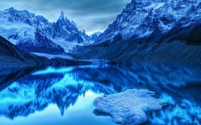 Обои Холодное озеро: Горы, Озеро, Холод, Синий, Прочие пейзажи