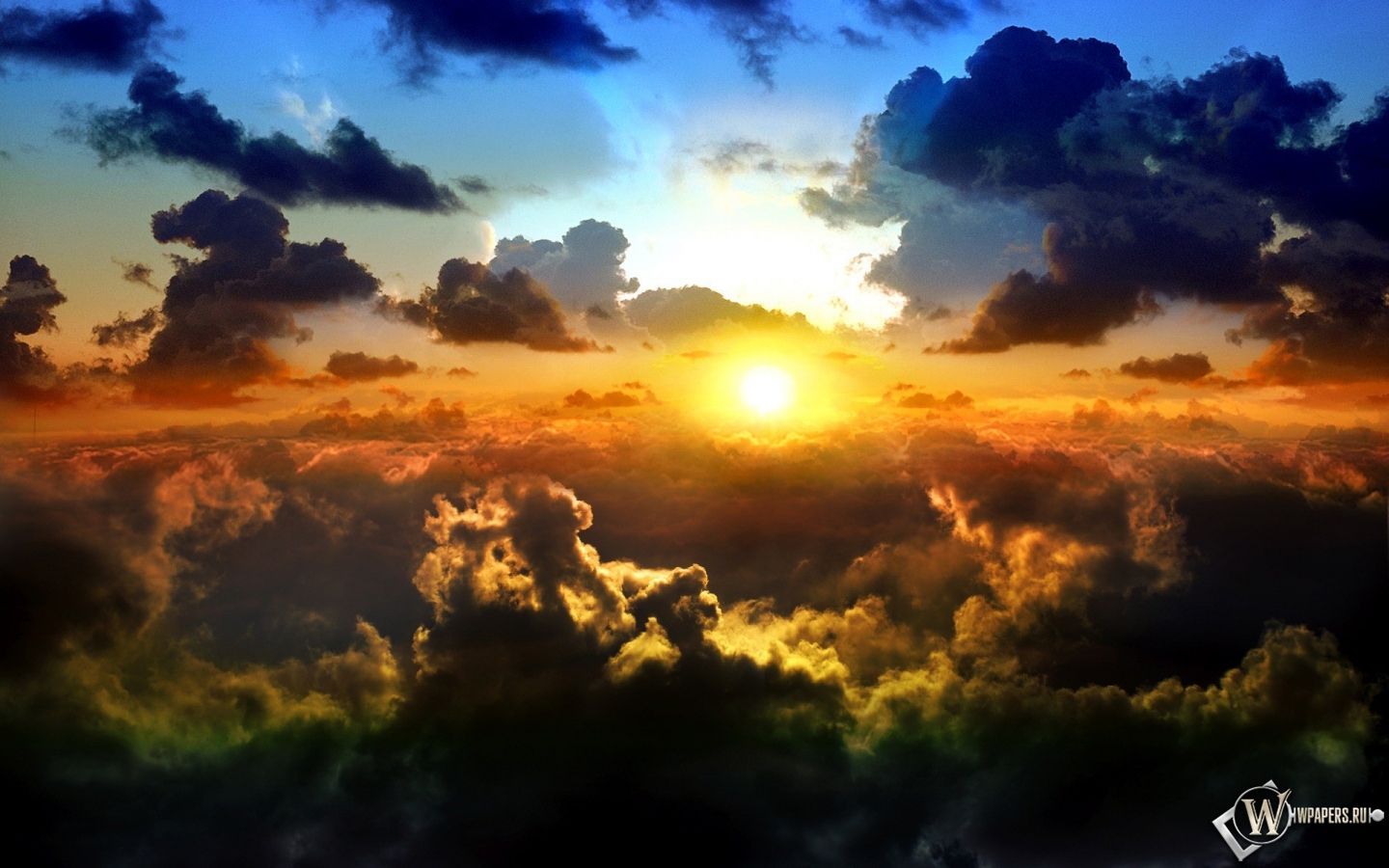 Солнце над облаками 1440x900