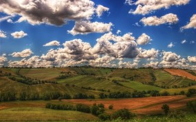 Обои отличный вид на поле: Облака, Поля, Прочие пейзажи