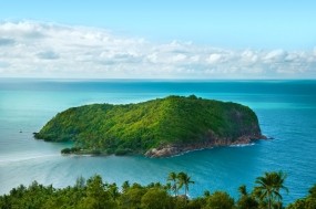 Обои Остров в океане: Зелень, Океан, Рай, Остров, Прочие пейзажи