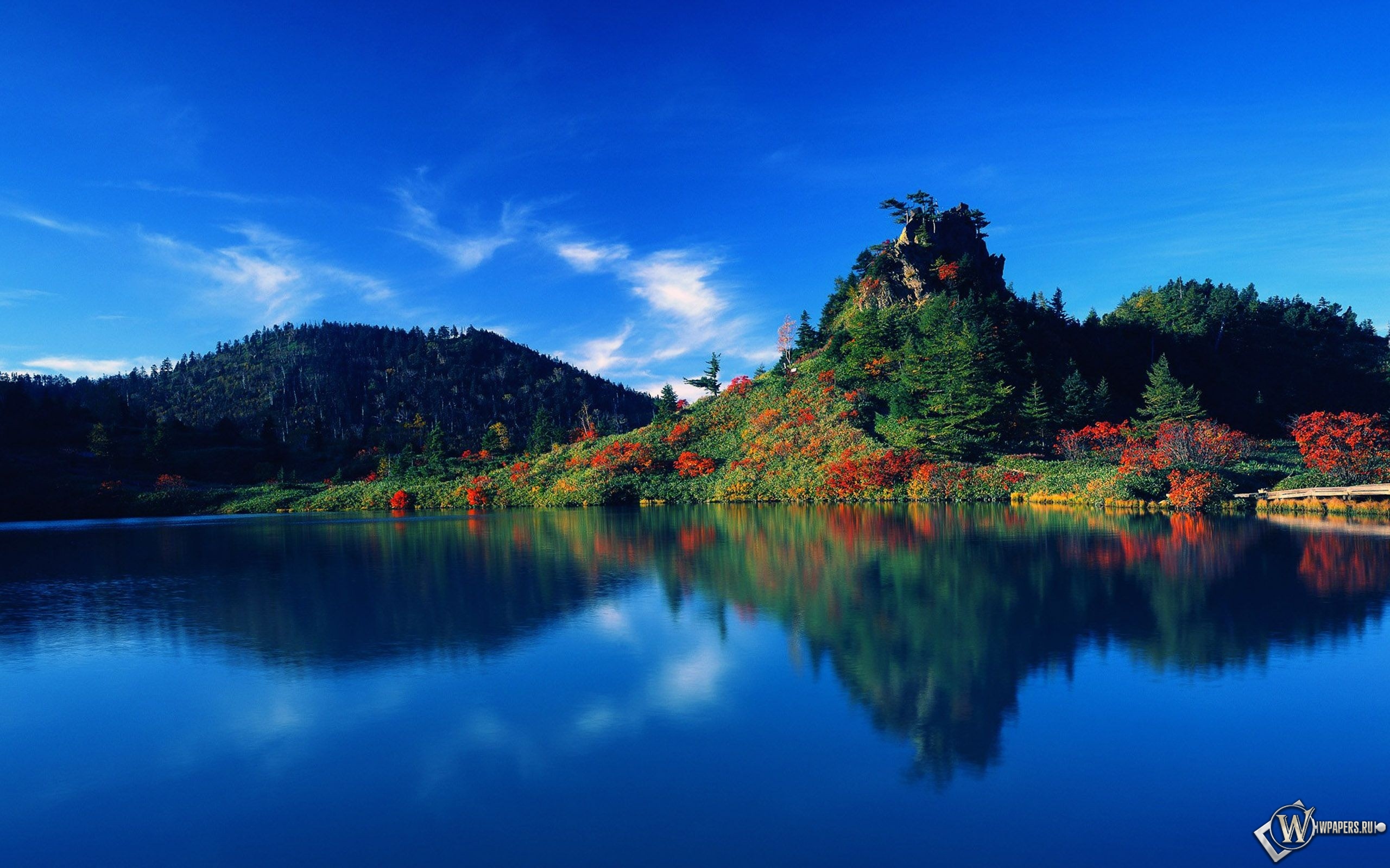 Отражение в озере 2560x1600