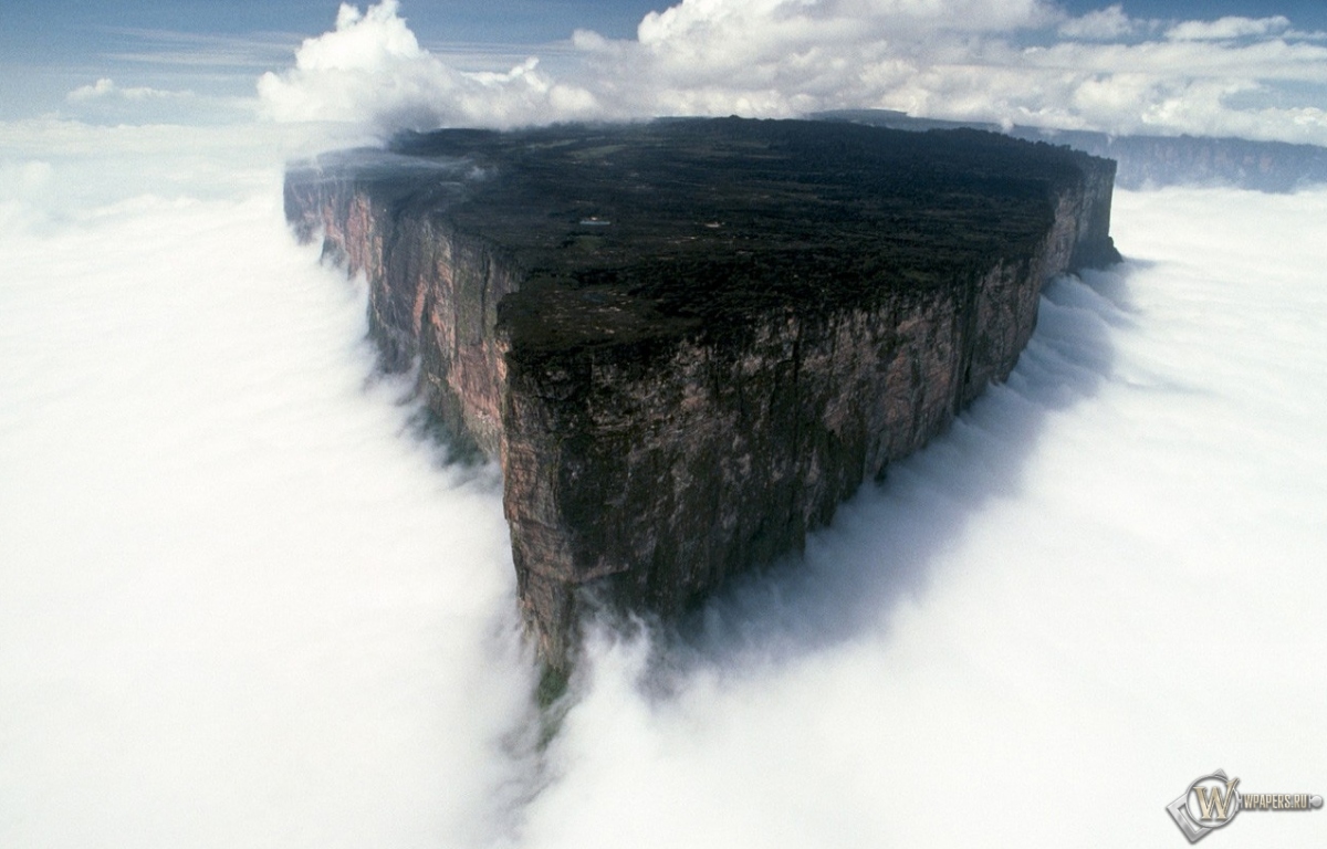 Гора Рорайма в Южной Америке 1200x768