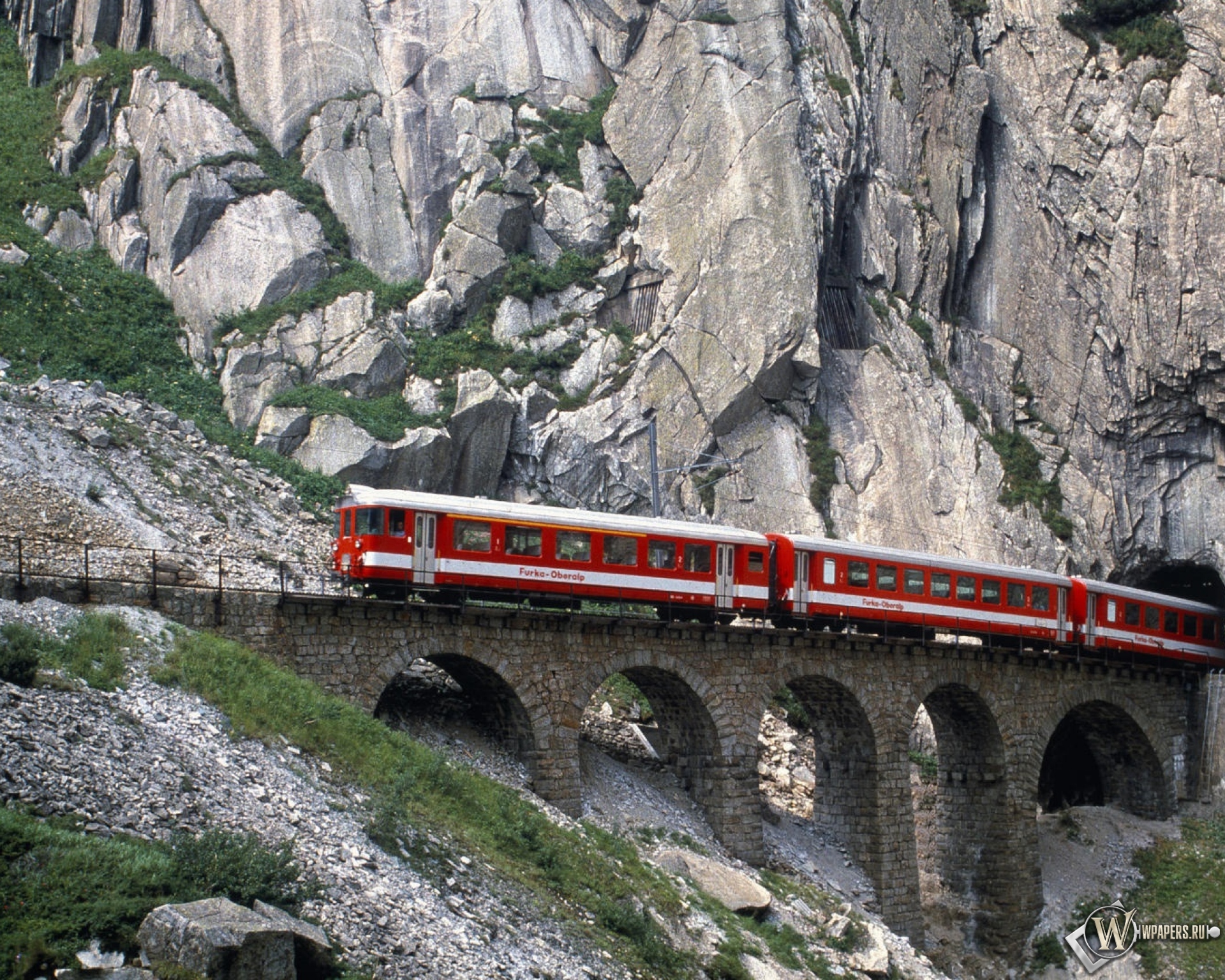 Железная дорога в Швейцарии 1920x1536