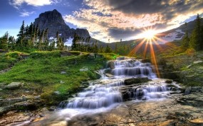Обои Маленький водопад: Вода, Солнце, Водопад, Небо, Красиво, Водопады