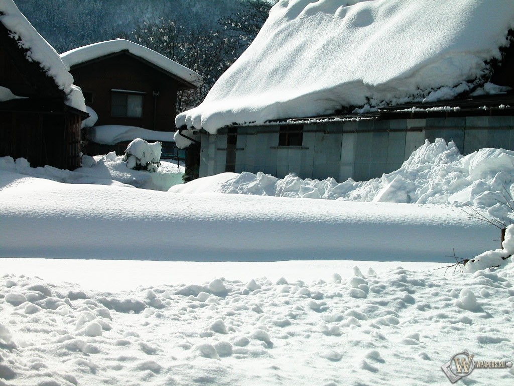 Домишки в снегу 1024x768