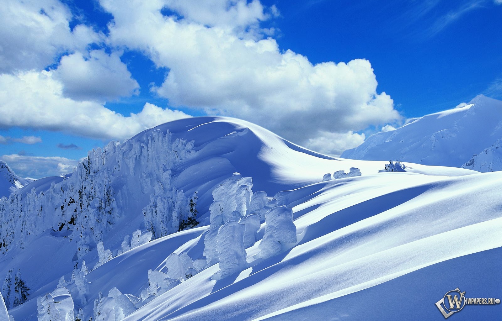 Зимние горы 1600x1024