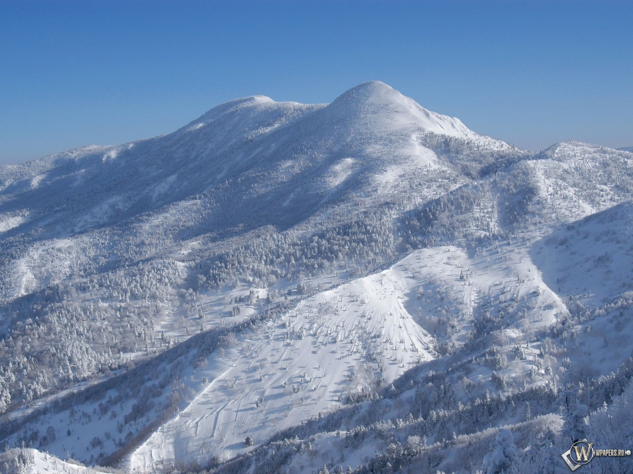 Снежный горный пейзаж гора ёкотэ 1280x960