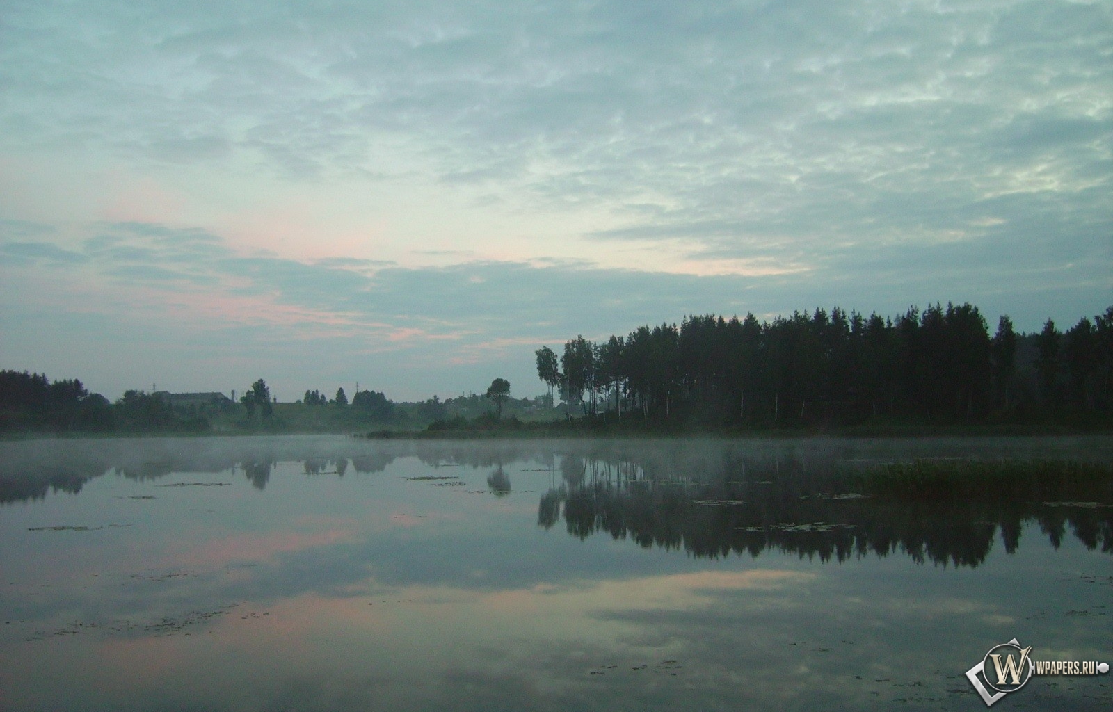 Вечернее озеро 1600x1024