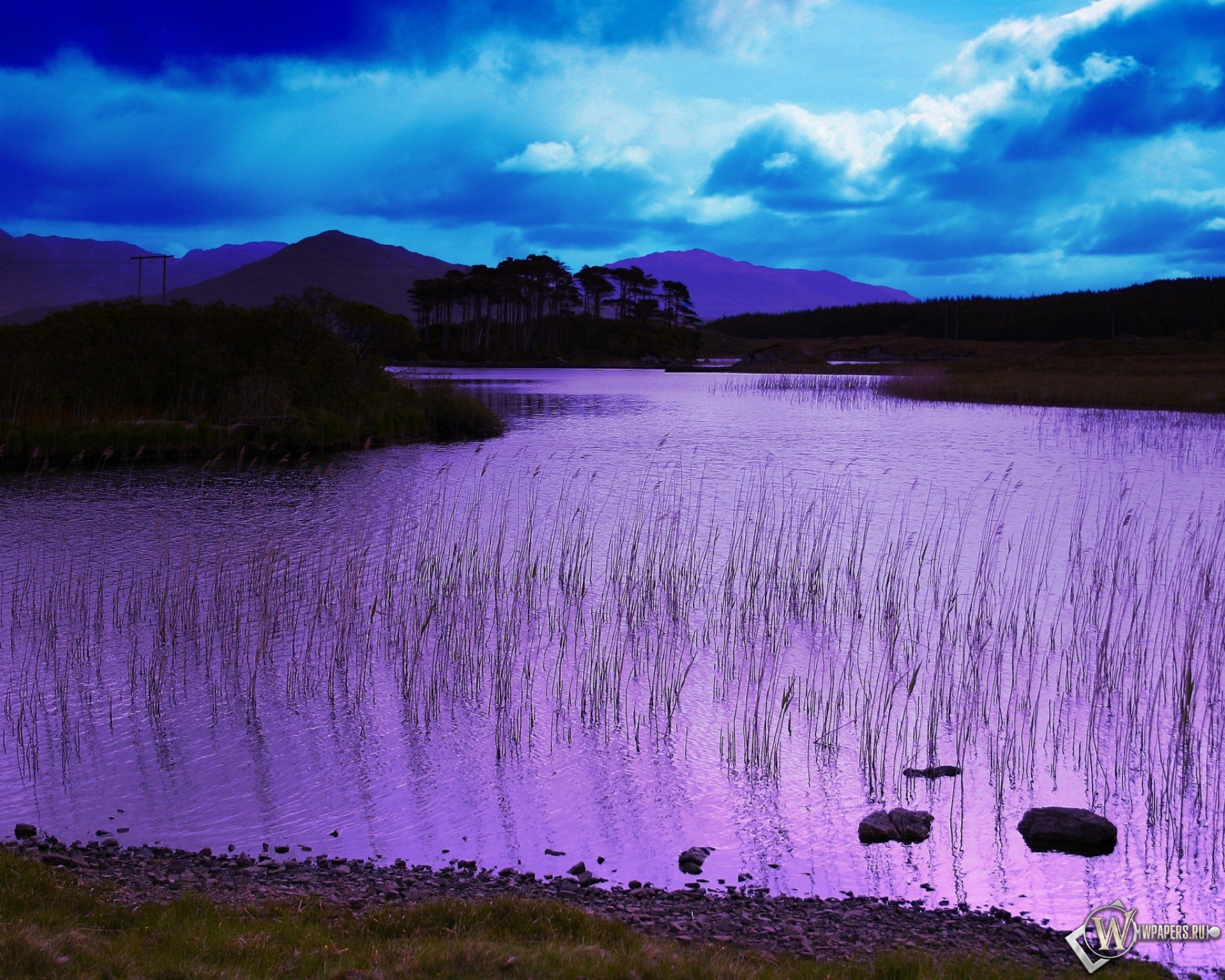Фиолетовое озеро 1920x1536