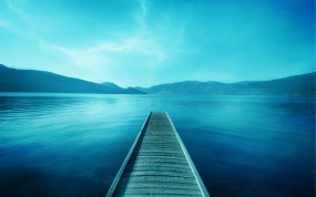 Обои Мостик в озеро: Озеро, Relax, Мостик, Вода и небо