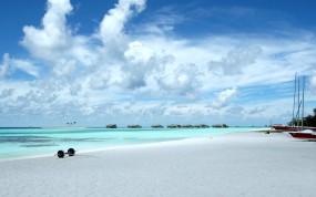 Обои Мальдивы: Пляж, Небо, Острова, Курорт, Вода и небо