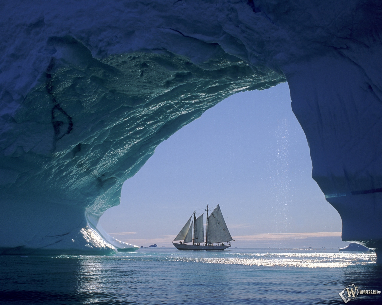 Arctic sailing 1280x1024